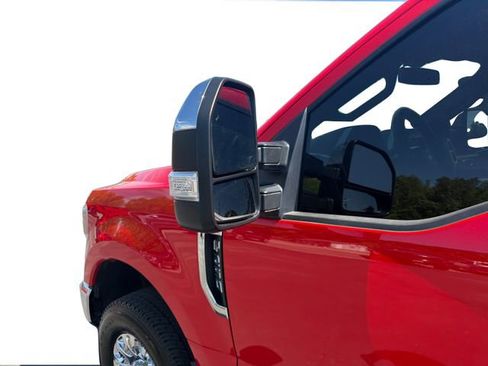 Used 2022 Ford F250 Lariat w/ Chrome Package AWD/4WD image 30