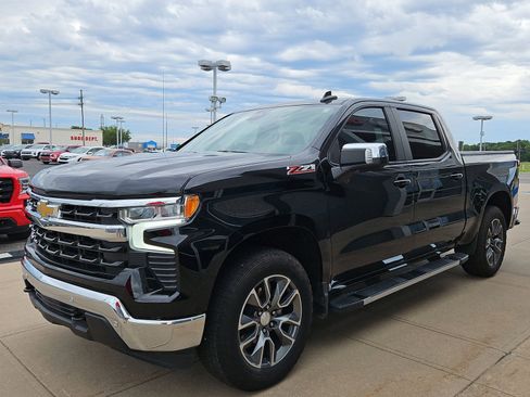 Used 2024 Chevrolet Silverado 1500 LT w/ All Star Edition Plus AWD/4WD image 2