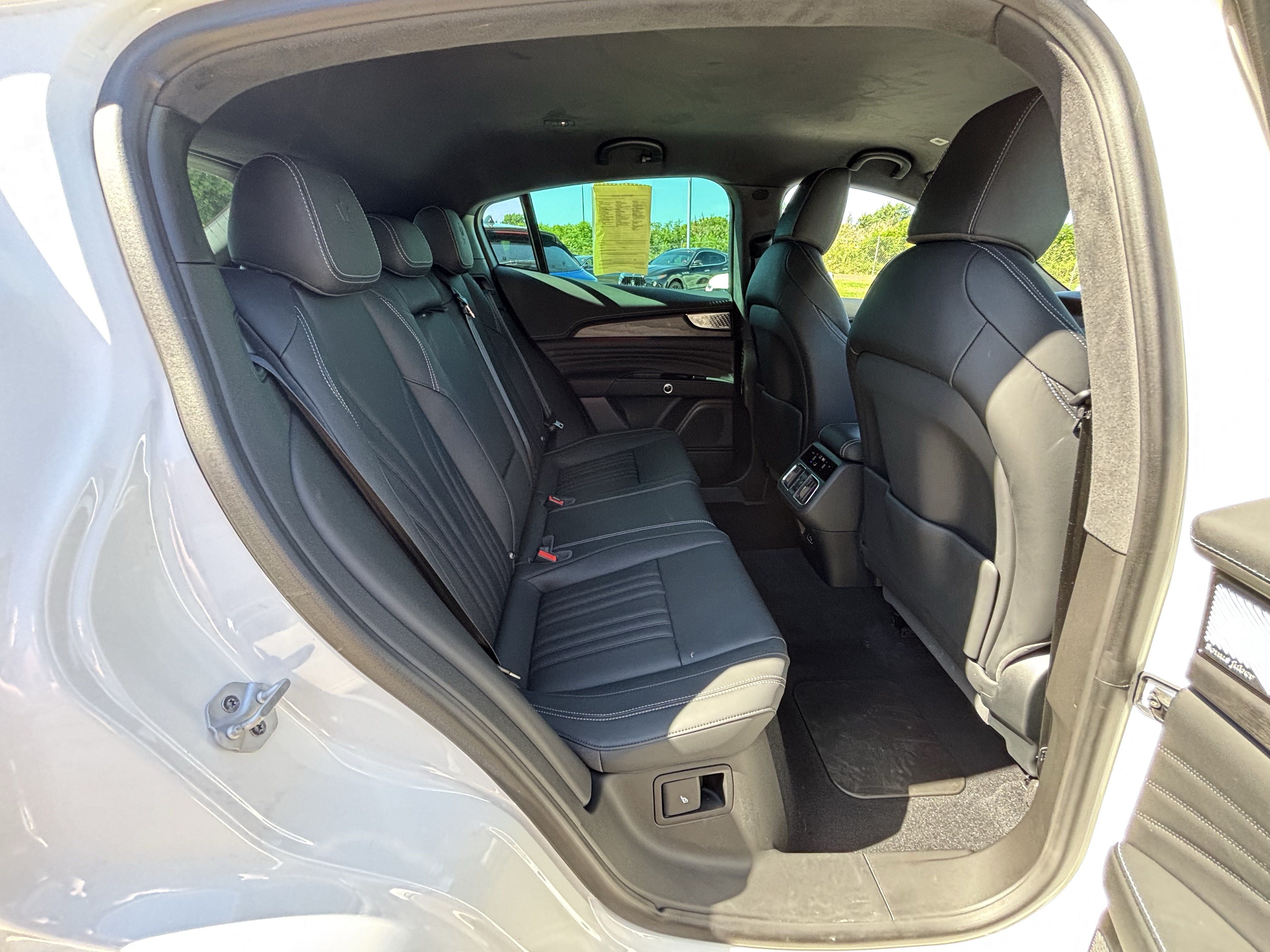 Used 2026 Maserati Grecale Folgore AWD/4WD image 48