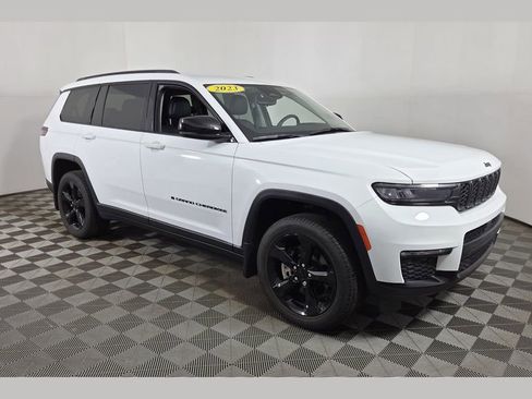 Used 2023 Jeep Grand Cherokee L Limited w/ Black Appearance Package AWD/4WD image 1