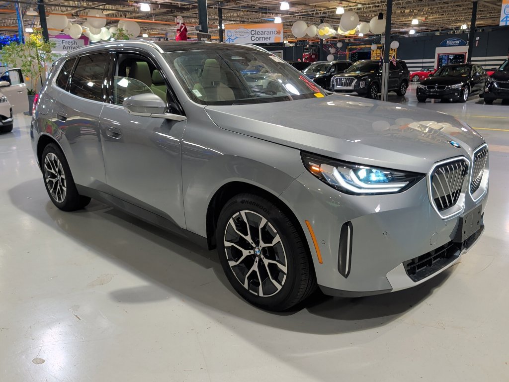 Certified 2025 BMW X3 xDrive30i w/ Premium Package AWD/4WD image 1