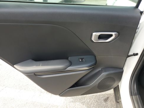 New 2026 Kia K4 FWD image 13