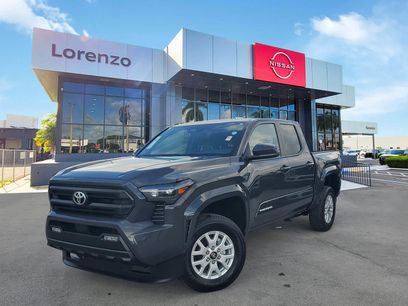 Used 2025 Toyota Tacoma SR5