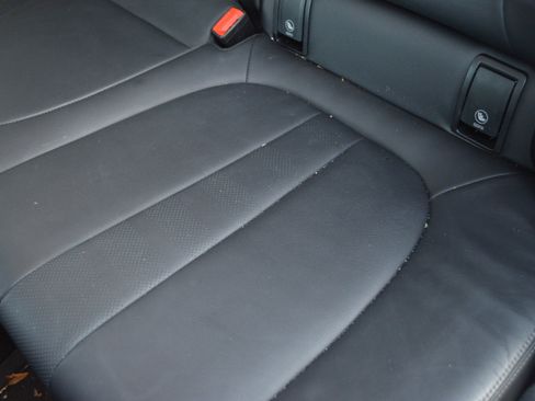 Used 2022 BMW X6 xDrive40i w/ M Sport Package image 27