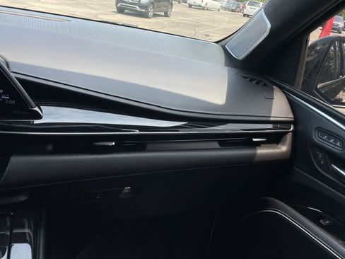 Used 2023 Cadillac Escalade V AWD/4WD image 16