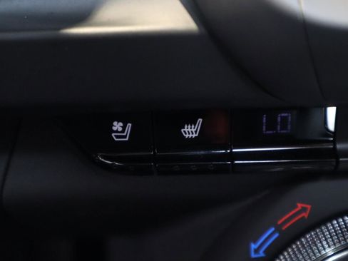 Used 2017 Chevrolet Camaro ZL1 image 32