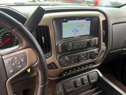 Used 2017 GMC Sierra 1500 Denali w/ Denali Ultimate Package AWD/4WD image 15