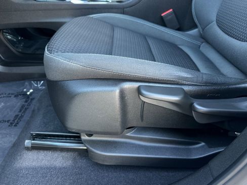 Used 2022 Chevrolet Bolt EUV LT image 13