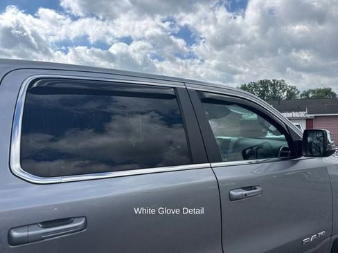 Used 2023 RAM 1500 Laramie AWD/4WD image 17