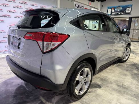 Used 2019 Honda HR-V LX image 5