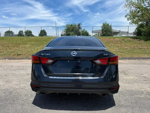 Used 2019 Nissan Altima 2.5 SV FWD image 8