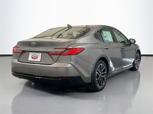 New 2026 Toyota Camry XLE image 4