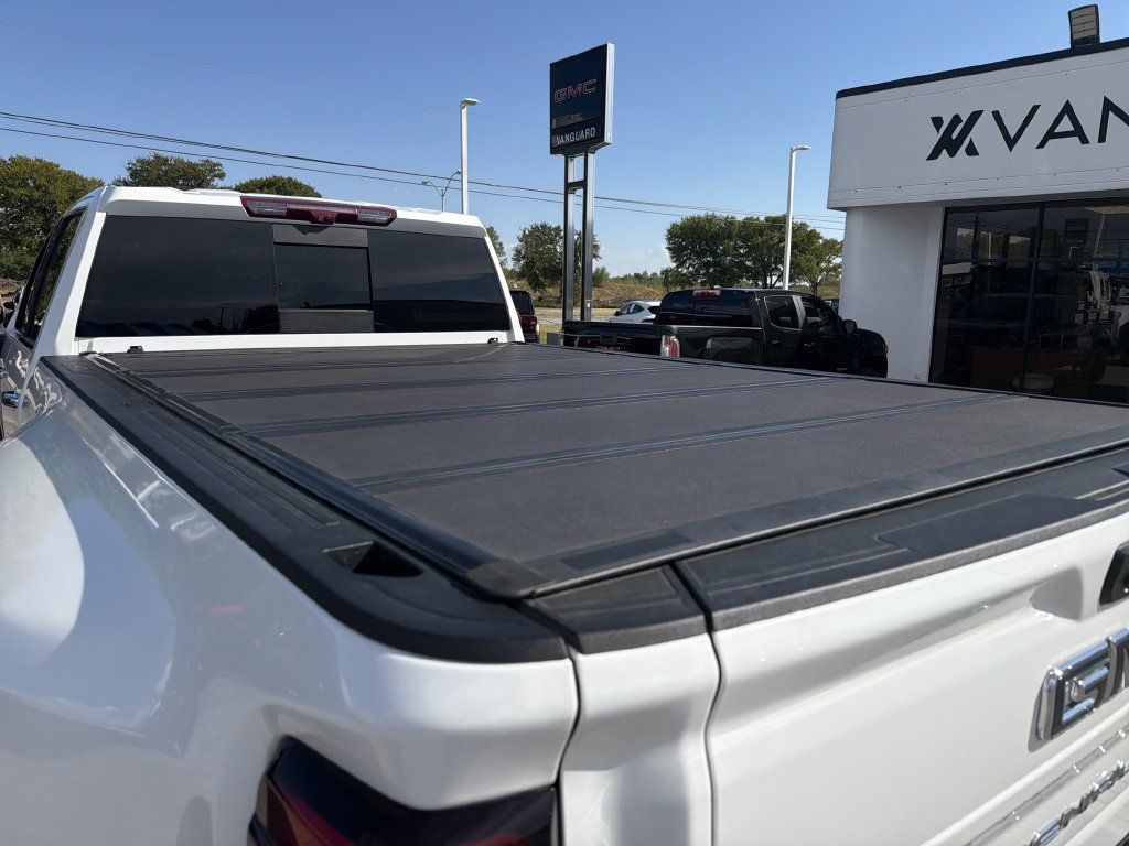 Used 2024 GMC Sierra 3500 Denali Ultimate AWD/4WD image 6