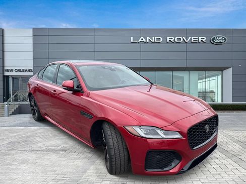 Used 2022 Jaguar XF R-Dynamic SE AWD/4WD image 5