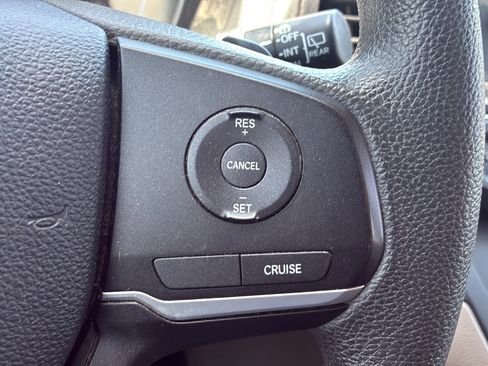 Used 2020 Honda Odyssey LX image 38