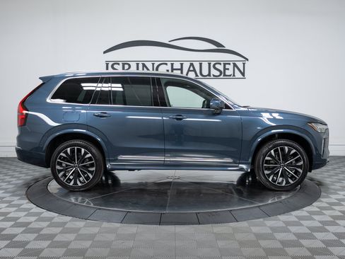 New 2026 Volvo XC90 B5 Plus w/ Protection Package AWD/4WD image 4