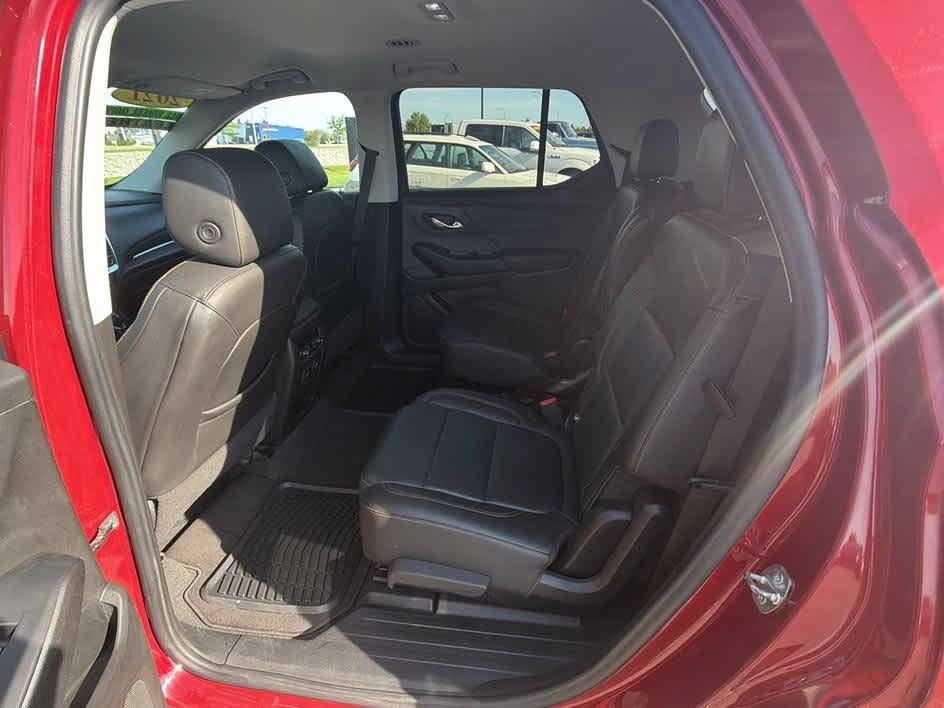 Used 2021 Chevrolet Traverse Premier AWD/4WD image 21