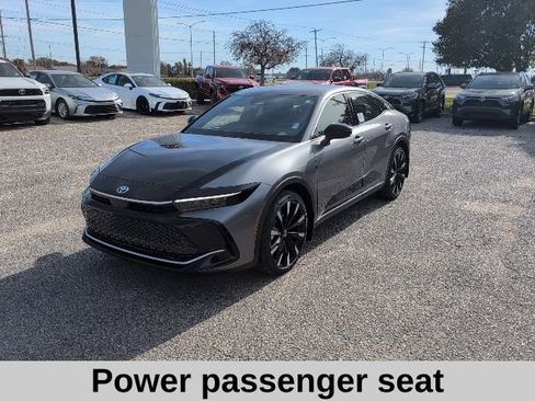 New 2026 Toyota Crown Platinum image 14