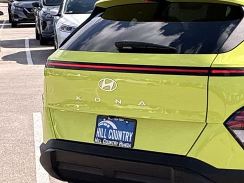 Used 2024 Hyundai Kona SEL FWD image 13
