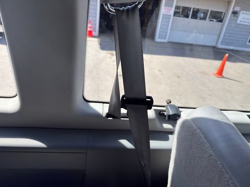 Used 2007 Ford E-350 and Econoline 350 XL RWD image 27