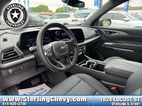Used 2026 Chevrolet Traverse LT AWD/4WD image 10