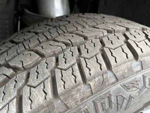 New 2025 GMC Hummer EV 3X w/ LPO, Dark Essentials Package image 23