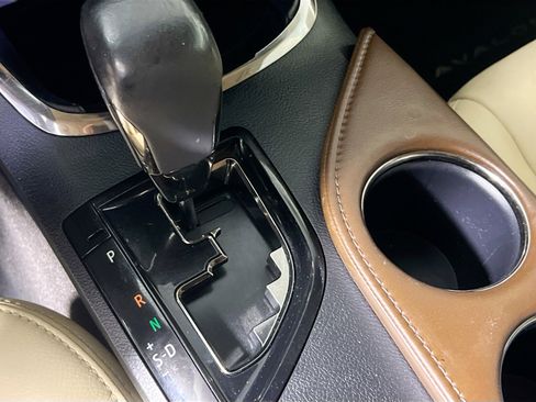 Used 2014 Toyota Avalon XLE Touring image 25