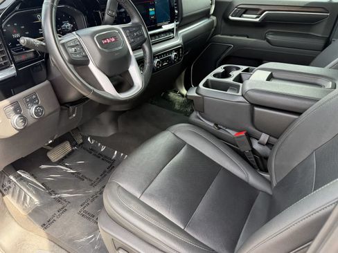 Used 2024 GMC Sierra 1500 SLT AWD/4WD image 2