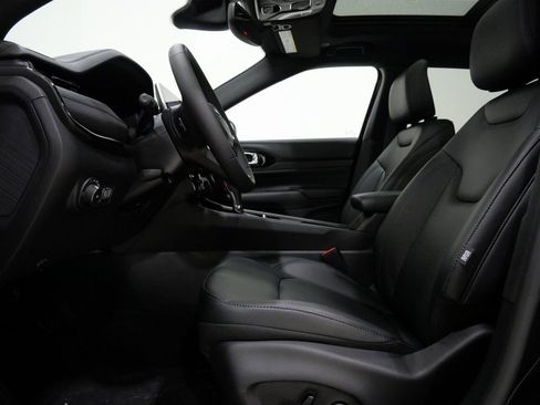 New 2026 Jeep Compass Limited w/ Sun, Sound & Navigation Group image 13