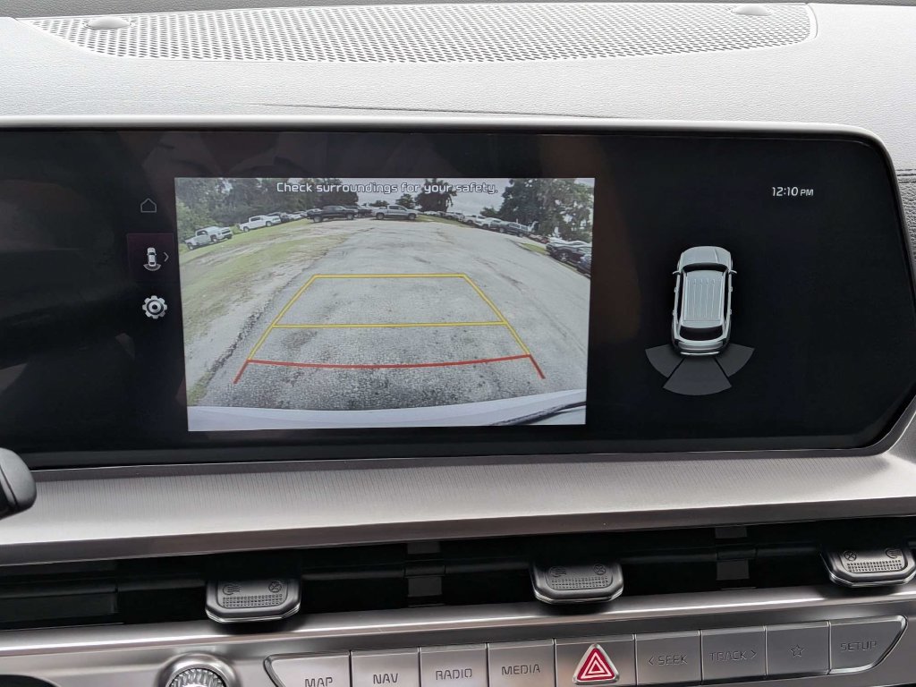 Used 2024 Kia Telluride LX FWD image 31