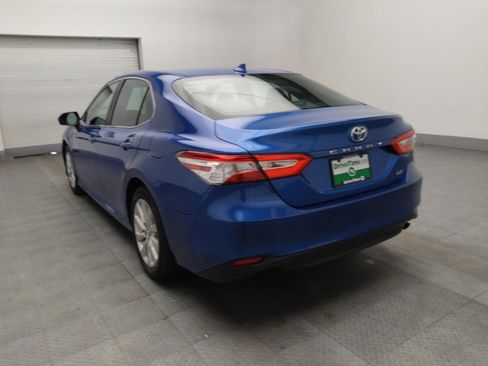 Used 2019 Toyota Camry LE FWD image 5