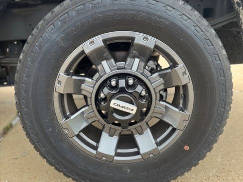Used 2023 Ford F250 Lariat w/ Lariat Ultimate Package AWD/4WD image 10