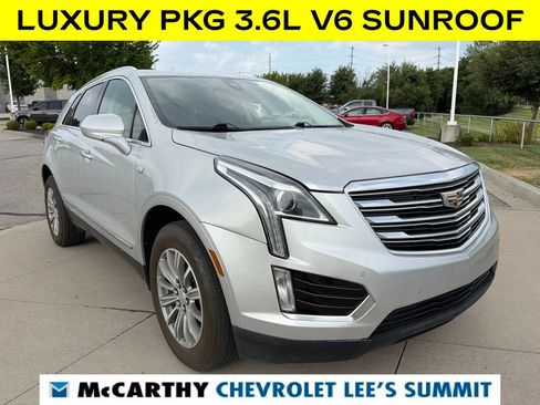 Used 2019 Cadillac XT5 Luxury FWD image 2