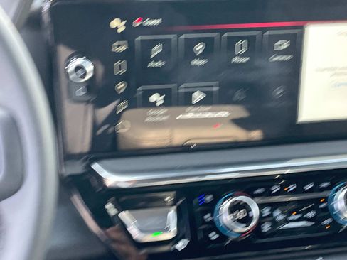 New 2025 GMC Sierra 2500 Denali w/ Denali Reserve Package image 13