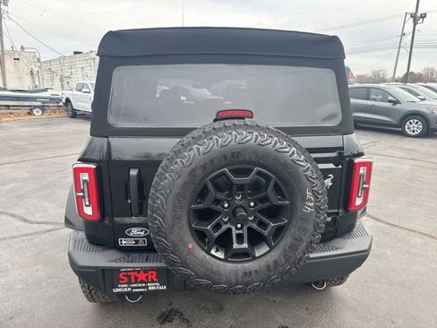 New 2026 Ford Bronco Badlands image 5