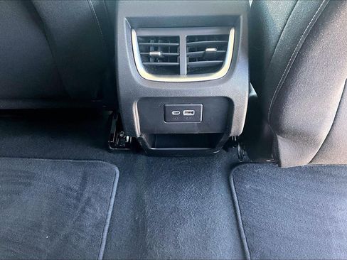 Used 2025 Chevrolet Blazer LT FWD image 10