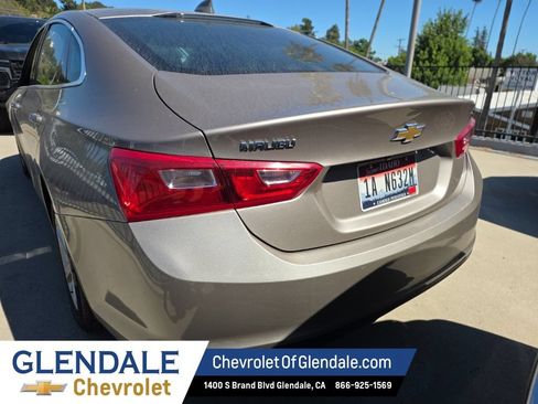 Used 2023 Chevrolet Malibu LT FWD image 4