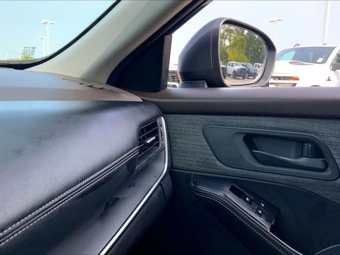 Used 2021 Nissan Rogue S FWD image 33