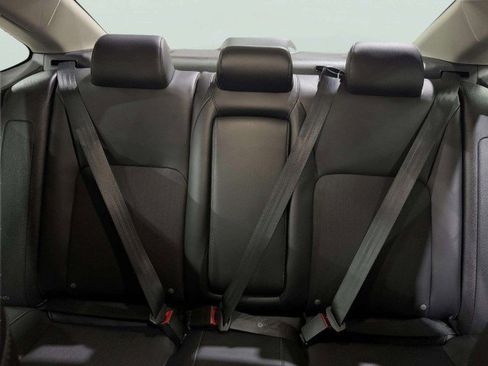 Used 2023 Honda Civic Touring image 37