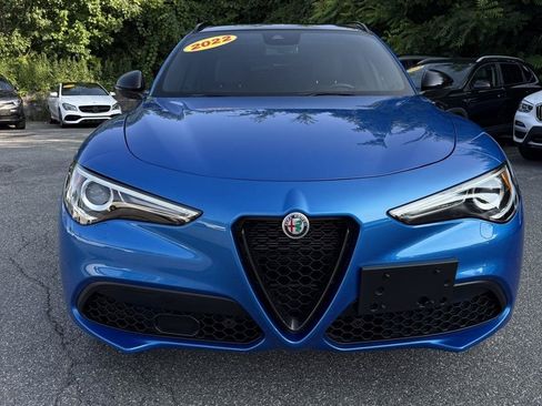 Used 2022 Alfa Romeo Stelvio Veloce AWD/4WD image 23