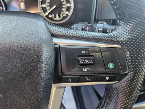 Used 2024 Mitsubishi Outlander AWD image 20