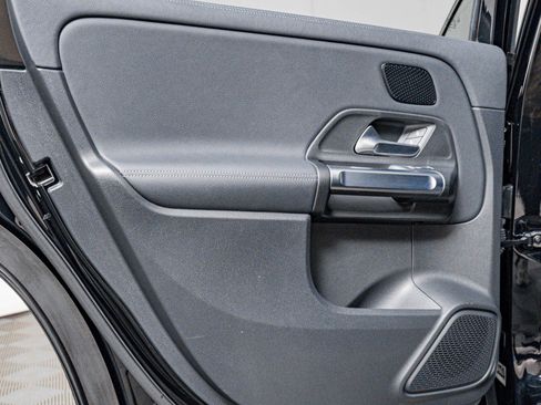 Certified 2023 Mercedes-Benz EQB 300 4MATIC w/ Exclusive Package image 21