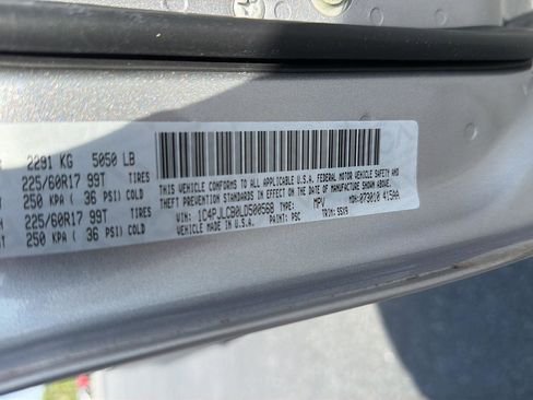 Used 2020 Jeep Cherokee Latitude FWD image 39
