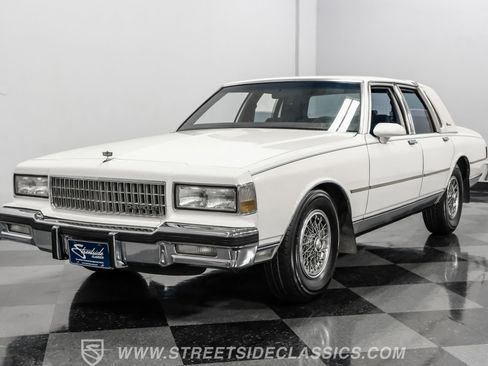 Used 1987 Chevrolet Caprice Classic Brougham image 19