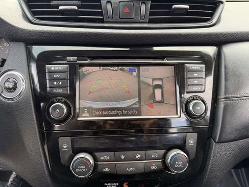 Used 2019 Nissan Rogue SL w/ Premium Package AWD/4WD image 27