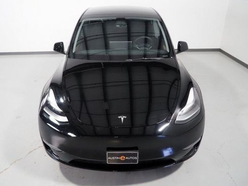 Used 2023 Tesla Model Y Long Range AWD/4WD image 11