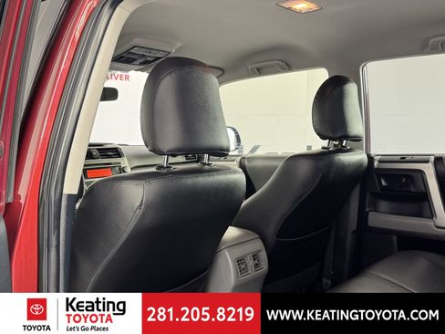 Used 2012 Toyota 4Runner SR5 AWD/4WD image 16