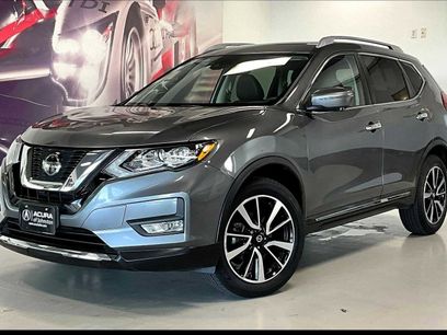 Used 2019 Nissan Rogue SL w/ Premium Package