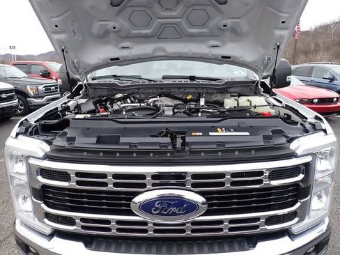 Certified 2025 Ford F250 XLT image 15