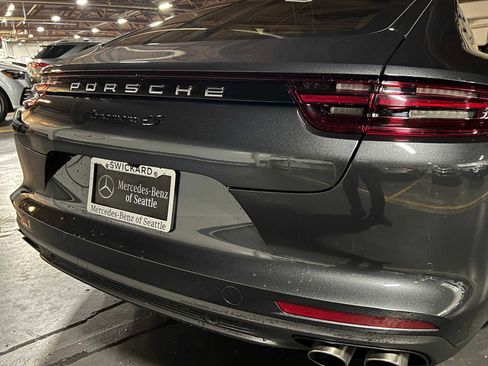 Used 2018 Porsche Panamera 4S AWD/4WD image 13